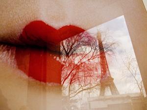 contact l'artiste ©Julianne Rose. Image entitled Paris mon amour